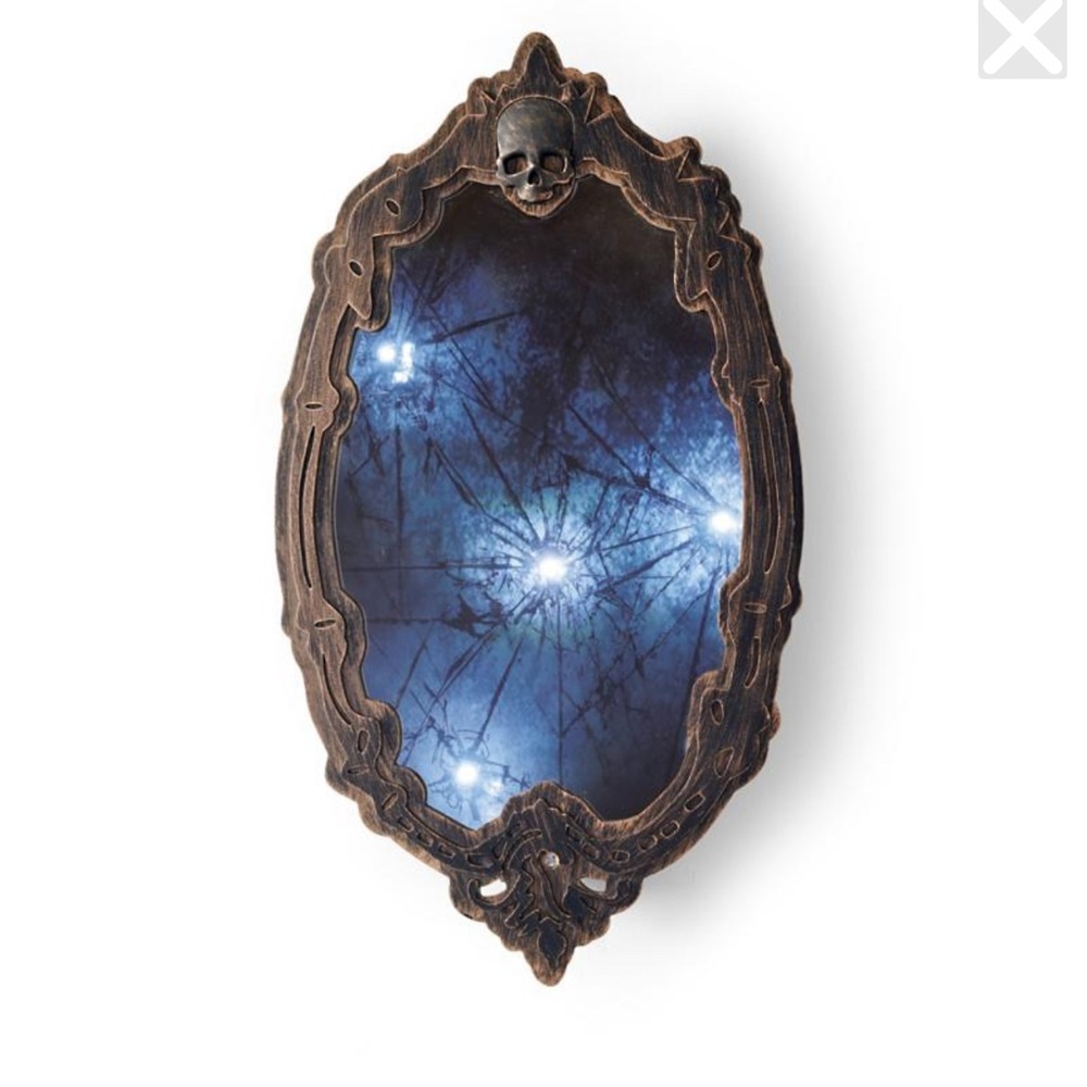 Frontgate Animated Cracking Mirror - NWT